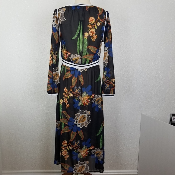 5/$30 KATE C FLORAL PRINT LONG SLEEVE MAXI DRESS - Picture 6 of 8